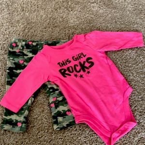 Long sleeve shirt with cammo pants